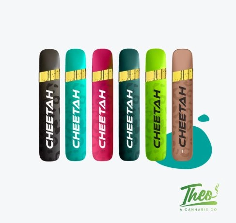 A sleek Cheetah disposable vape pen in the Gelato Cream Cake flavor, made with hybrid live resin, sold at Theo in Franklin Park, NJ.